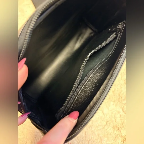 Burberrys Navy and Green Check Toiletry Bag